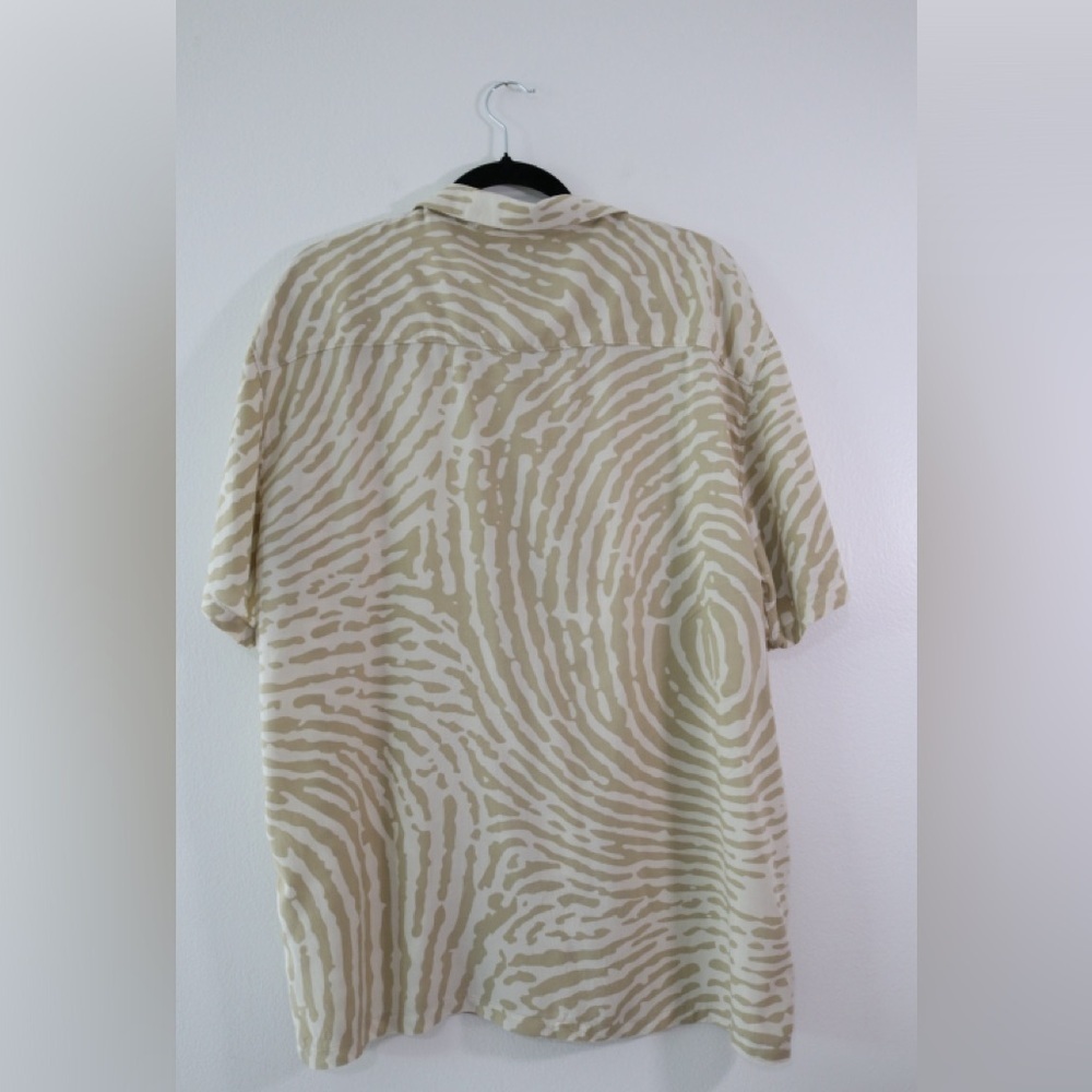 No Boundaries Zebra Print Men’s set in Beige and White Sz Large - Picture 6 of 11